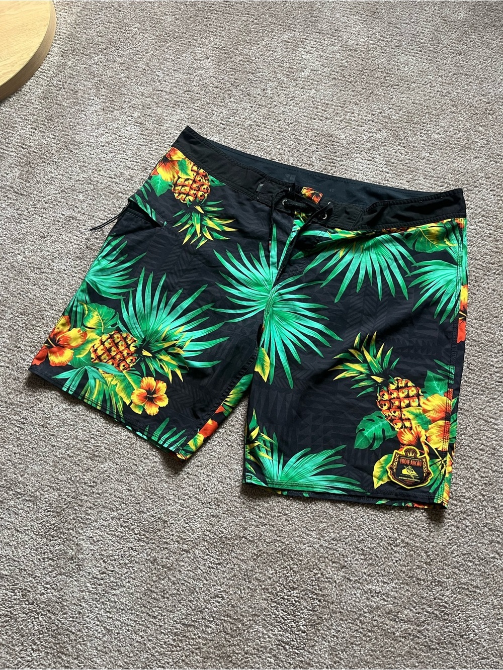‘16 Quiksilver Eddie Aikau Invitational Pineapple Boardshorts - Picture 2 of 6